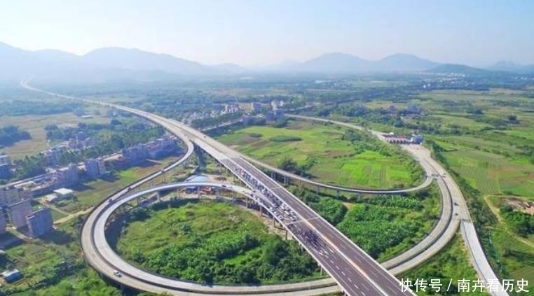 阳江代管的一个县,被称为广东小桂林,却