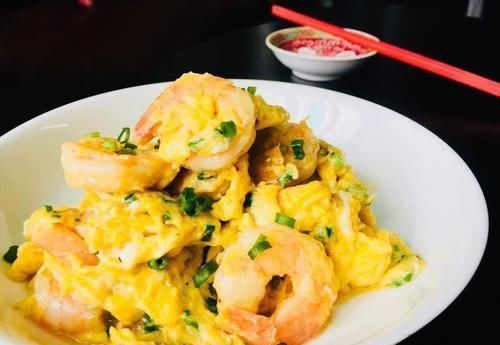  知滑|到了广东才知滑蛋的鲜，像鲜虾滑蛋、叉烧滑蛋、牛肉滑蛋…