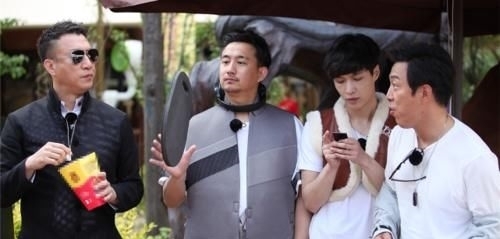 街舞3|退出极挑后,张艺兴、黄渤、孙红雷合体录节目,网友:有内味了