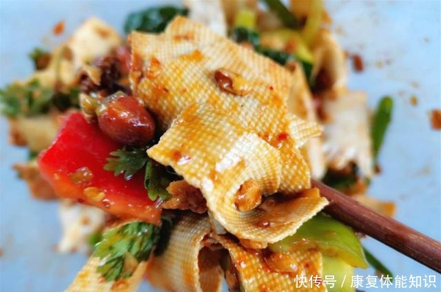 开胃|三伏天,吃猪肉羊肉不如吃它!3块钱做一大盘,开胃下饭,特过瘾