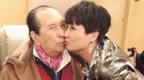 到底|何鸿燊家到底多有钱看到梁安琪包饺子用的馅料,贫穷限制想象