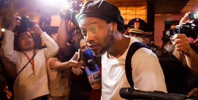  丑闻|40岁小罗又被曝丑闻！软禁期间在酒店开派对，和嫩模一起嗨到凌晨