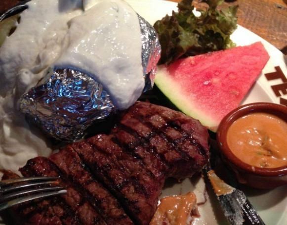 有何|看看美国人家庭的三餐都吃什么和中国有何差异看完你会感叹