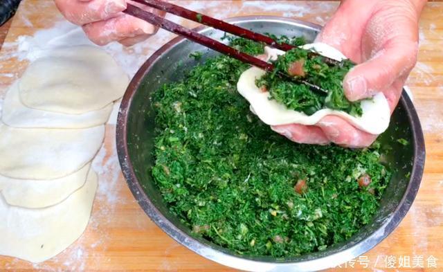  松软|蒸包子时，不要直接上锅蒸，3个小秘诀，包子松软好吃，不回缩