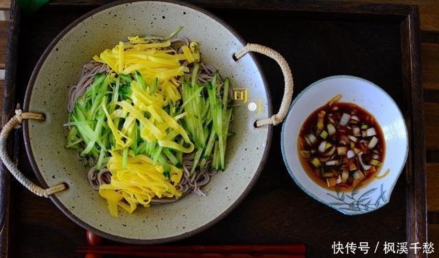 送给|热量极低，口感却很好的凉拌荞麦面，送给喜欢健康饮食的你