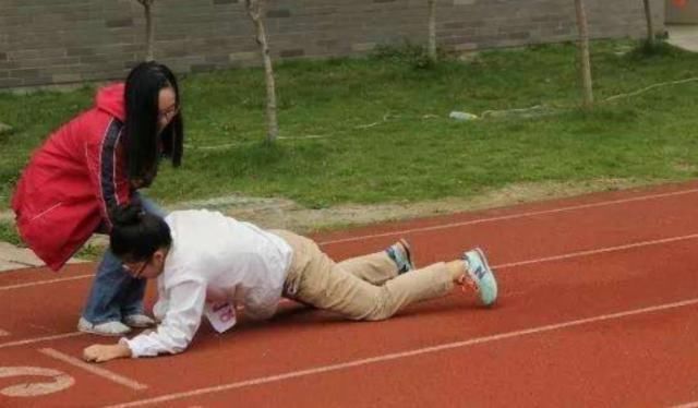 跑操|学生党跑操“最丢人”的3个瞬间,特别是第二,会享受全校的注目礼