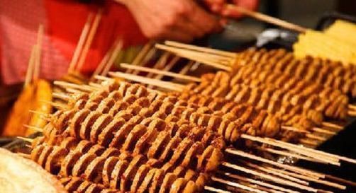 吃起来的味|假如世界上只剩下一种“街头小吃”,你会选择哪一种在这里