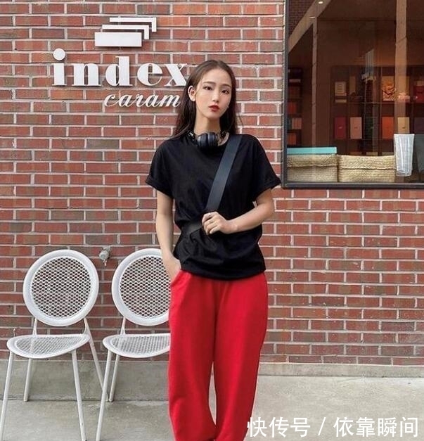 粉色|黑色衣服怎么搭配好看?