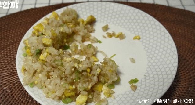 曝光|一个韩国男精英的独居生活曝光做一份蛋炒饭,6500万人围观