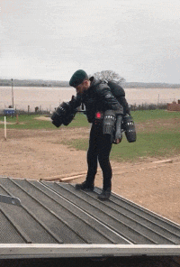  适合|搞笑GIF：这个车适合撩妹吗？