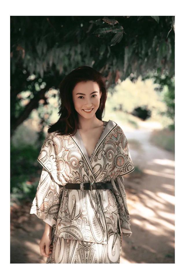  潇洒|2020年第一条长裙，要像戚薇张柏芝的一样潇洒