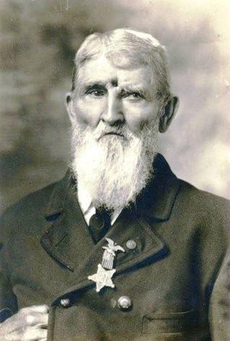 练到|核弹免疫、预见未来、死亡刷子—历史上那些幸运术练到满级的大神