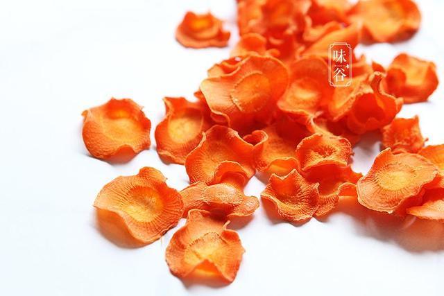 胡萝卜|孩子不爱吃胡萝卜?你试试这么做,简单又健康,孩子吃得津津有味