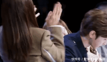 狂赞|Ella狂赞、Lisa尖叫,97年的她未免太飒了!