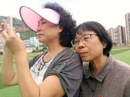 膏药|载誉而归!张桂梅的一句话,冲上热搜!