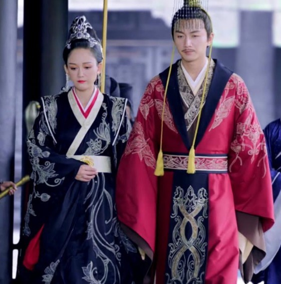 骑马|他是皇帝却被皇后欺负的离家出走,骑马痛哭三十里地