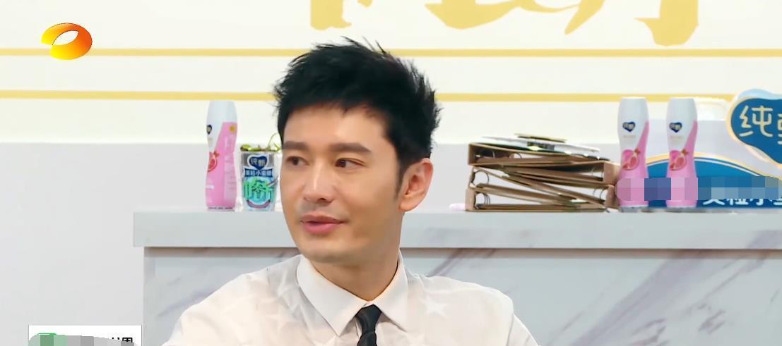  赵丽颖|黄晓明暂退《中餐厅》，赵丽颖接棒压力大爆哭，首位飞行嘉宾亮相