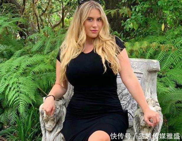  男友|欧美160斤的大码模特，热爱健身曲线逆天，收获小10岁男友