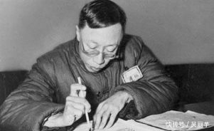  回答|溥仪晚年去办户口, 工作人员问他文化程度, 他的回答让人无法下笔