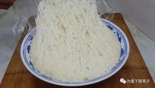 香酥|我家面粉就爱这样吃,加2个鸡蛋,焦脆香酥不油腻,吃过就念念不忘