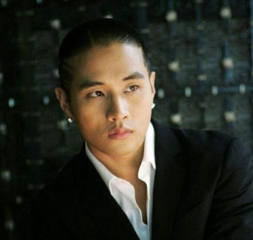 永久|当红歌手"想方设法"加入美国籍,被祖国永久封杀,1辈子不得入境