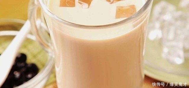 奶茶|如何在家制作奶茶?下面就来教您