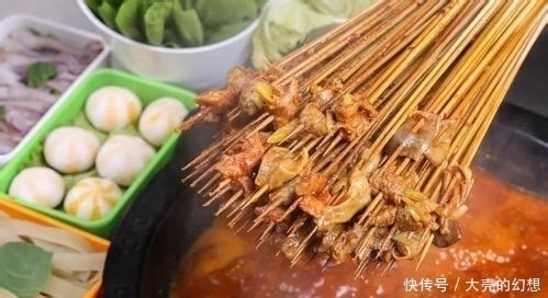 串串香|女子去吃69元自助餐,一人吃掉1000根肉串,走时老板笑着说免单