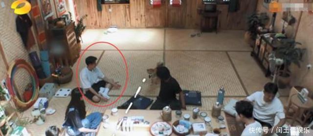 背景|《向往》本季最尴尬嘉宾,摘不熟西瓜、难插话,沦为人肉背景板