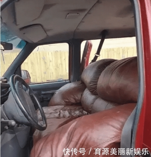 评论|“为啥高级宾馆的浴缸有那么多扶手？”哈哈哈哈哈评论也太坏了