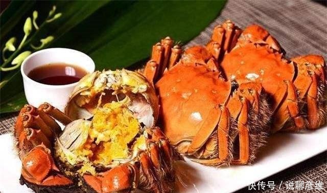 日本天皇|日本天皇首次访华时，看到欢迎会上一道菜，坚决要求撤掉，被拒绝