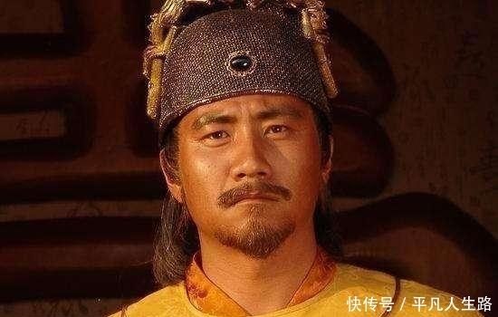  朱元璋|朱元璋问沈万三，桌上的猪蹄叫什么？沈万三说3个字躲过一劫