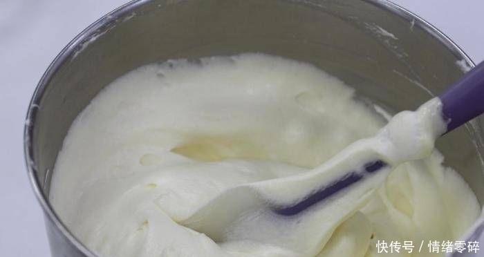 搅拌好|浮云卷:蛋糕可以在家里做,味道超嫩!