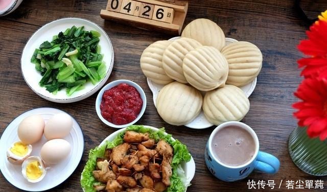 样样|4口人的7天早餐,每天摆满桌,样样亲手做,这个妈妈太勤快了
