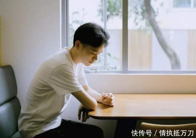 美人归|身高160普通男孩,跨越网恋、异地去寻爱,终于抱得美人归!