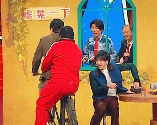 替身|华晨宇参加《王牌》还用替身看清他的笑容,真爱粉都认不出吧