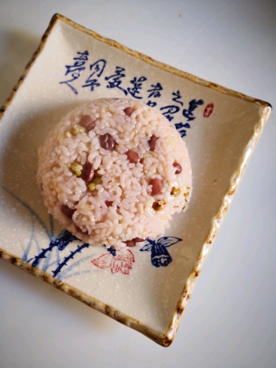 糙米|营养比大米高6倍,价格便宜无人问津,晚餐代替米饭,腰围一尺八