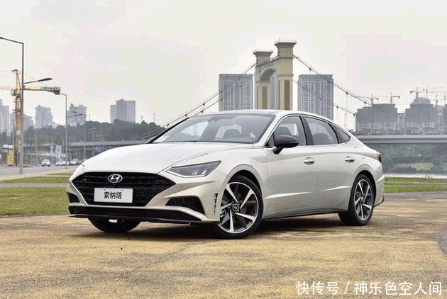 低配版本|别说低配寒碜了!这三款车入门即高配,第一款还是销冠