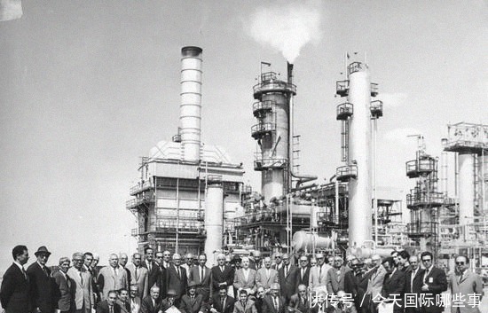 富裕|看起来繁荣富裕的巴列维王朝为何最终被伊朗民众所抛弃