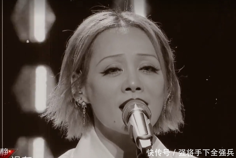  静姐|谁说宁静只是皇族？与乐队组合舞台炸裂，李斯丹妮都被唱哭