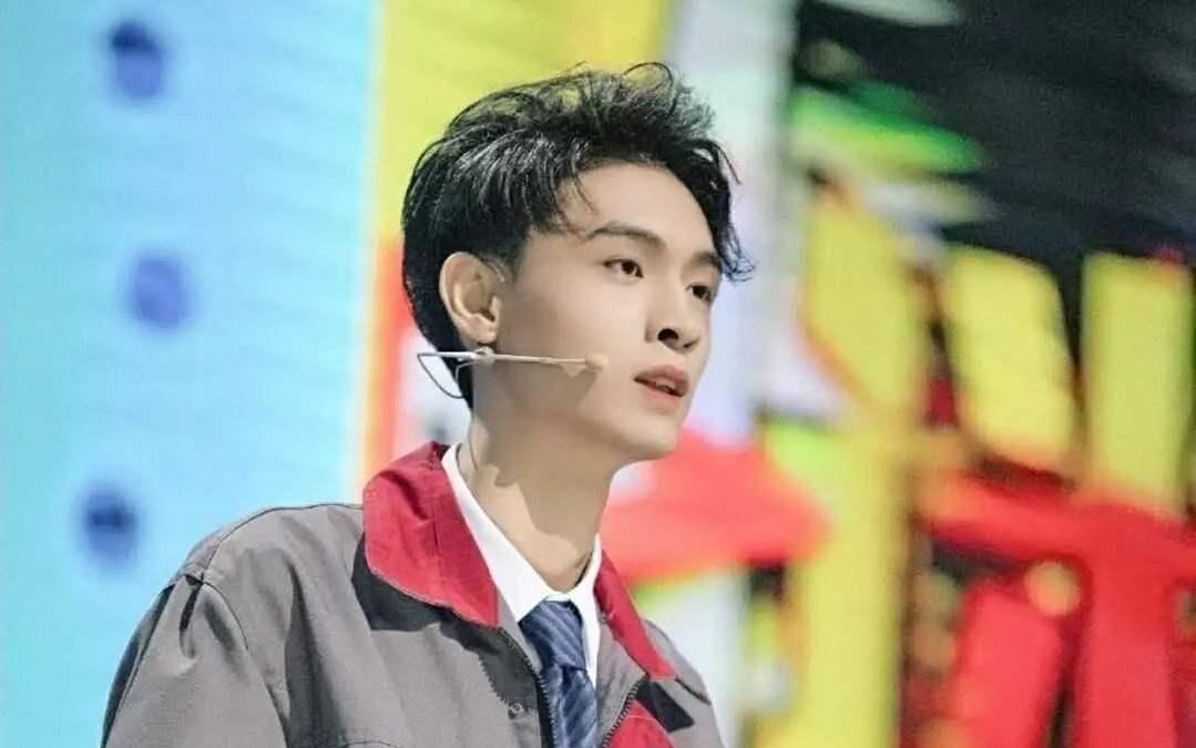 争议|德云社秦霄贤首个综艺被坑惨,评分跌破4分,谢娜又成争议的焦点