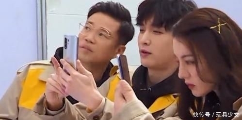 张艺兴和迪|张艺兴热巴首次同组, 节目中两人一改当初, 终于不避嫌了