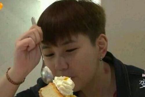 李宏毅|还记得《变形计》骂李宏毅“人渣”的女孩吗今留长发美到不敢认