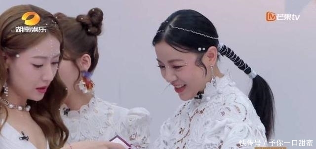 票数|《姐姐》被质疑票数不公?现场观众还原公演情况:看不清也听不清