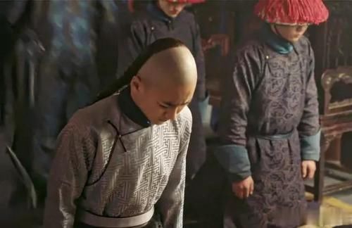 永琏|乾隆4次立储,为什么说五阿哥永琪才是乾隆最钟意的皇储人选