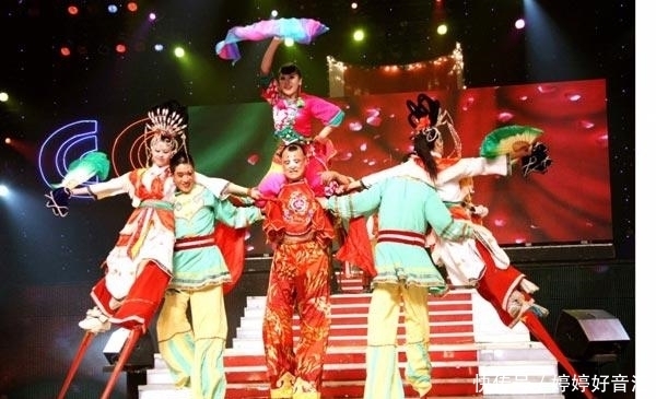 节目|“幸福”的朱之文:女儿200斤提亲者不断,儿子辍学却娶美妻