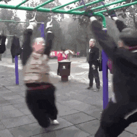 怪不得|搞笑GIF：怪不得打篮球那么好呢？这么小就开始学习了啊！