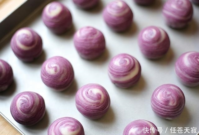 酥一类|面粉别做馒头了，试试此款点心，个人觉得比馒头好看还好吃，真香