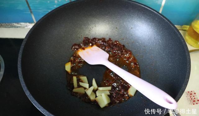 鲜嫩|国宴名菜宫保鸡丁怎样做多加这1步肉质鲜嫩多汁，吃一口就爱上