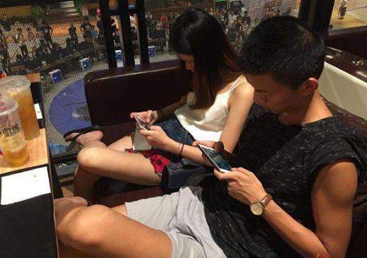  负气|我要去追逐梦想！12岁男孩负气出走，想当职业玩家，遭父母反对