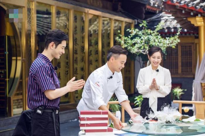  明星阵容|《中餐厅4》国内录制，路透图看到两位老成员，却不是杨紫王俊凯